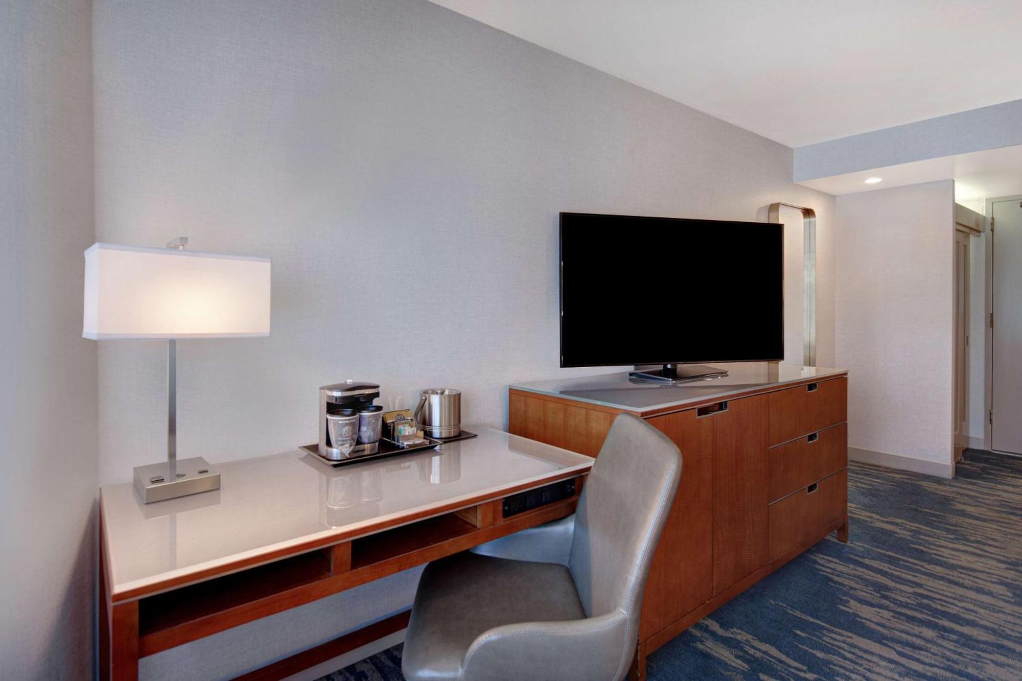 Отель Doubletree By Hilton Lax - Эль-Сегундо Экстерьер фото